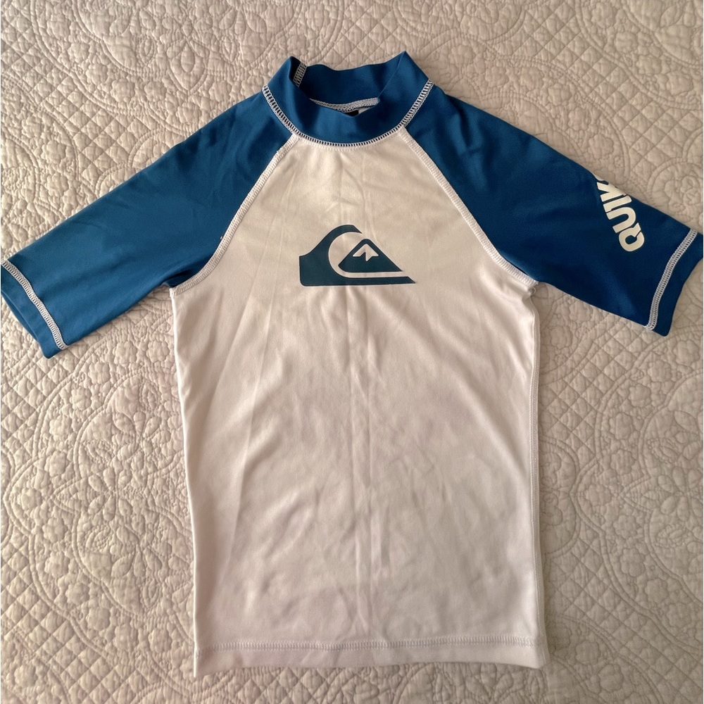 Quiksilver Short Sleeve Rash Guard for Kids